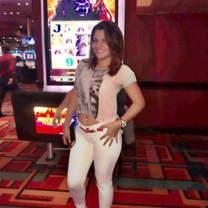 Meet your Posher, Ginna paola