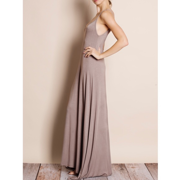 NBF ❤️ Low Back / Backless Maxi Dress - Picture 3 of 4