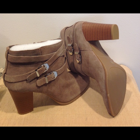 🆕🎉🎉 INC BOOTIES 🎉🎉 - Picture 4 of 4