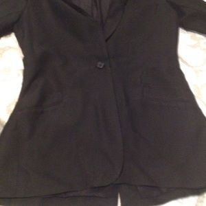 Short sleeve black blazer
