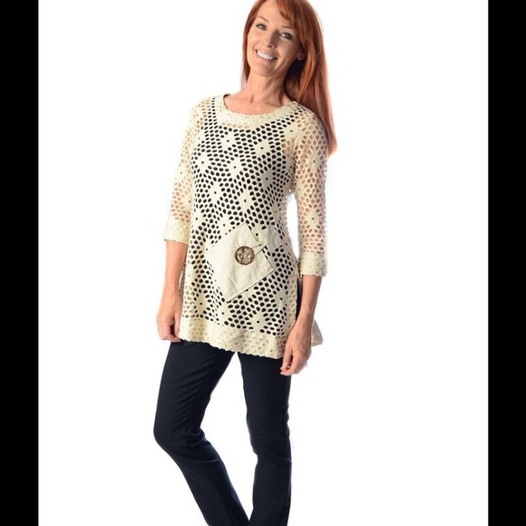 Amelia Top - Picture 3 of 4