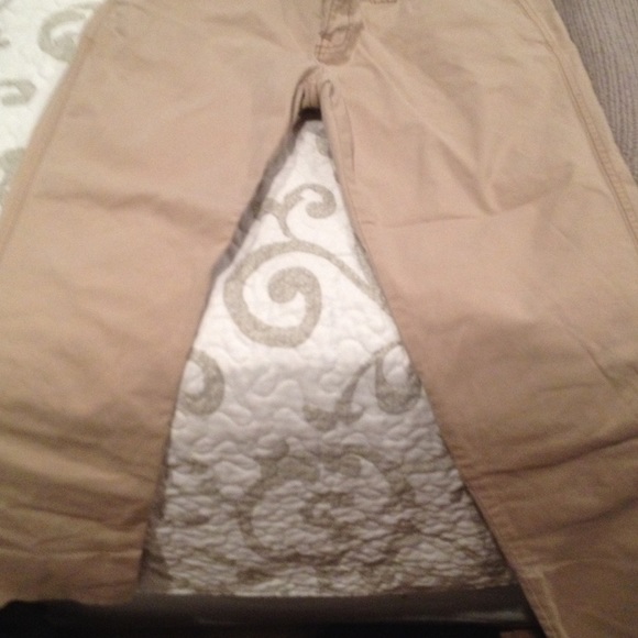 Gap cropped pants
