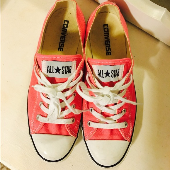 Pink Chuck Taylor Converse