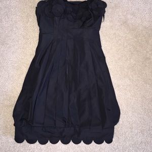 A black elegant dress