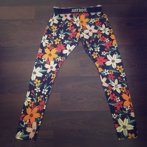 Nike floral print leggings yoga pants