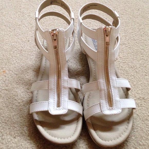 Beautiful caged gold zipper sandals