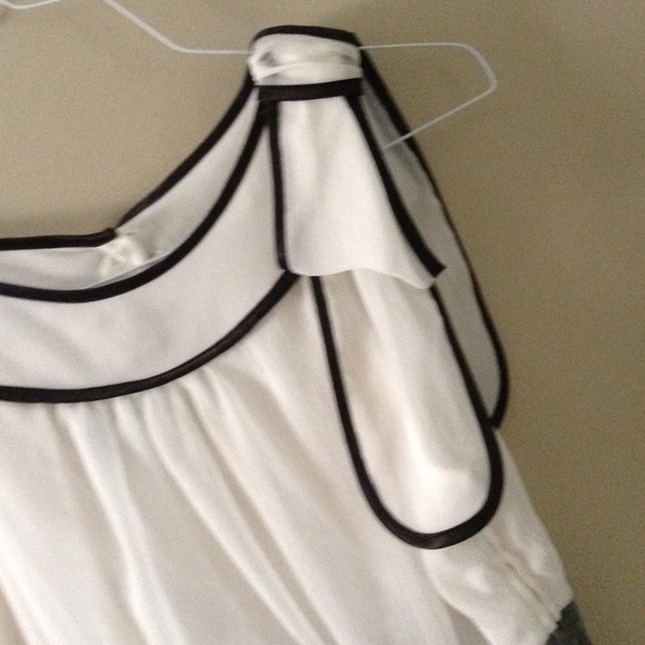 A. Byer dress. - Picture 3 of 4