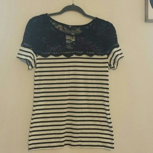 ❗️️NWT❗️Striped top