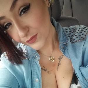 Meet your Posher, Dayanna