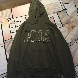 VS pullover