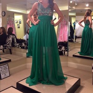 Sherri Hill Emerald prom dress