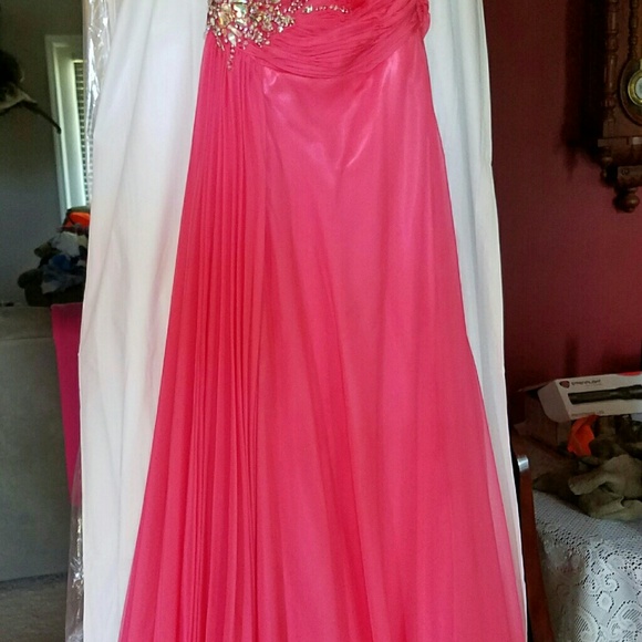 ****GORGEOUS!!*****MUST SELL QUICK!