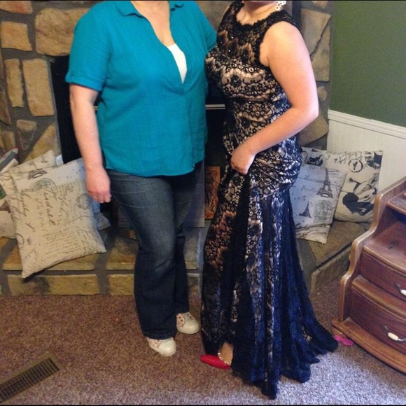 Black lace prom dress