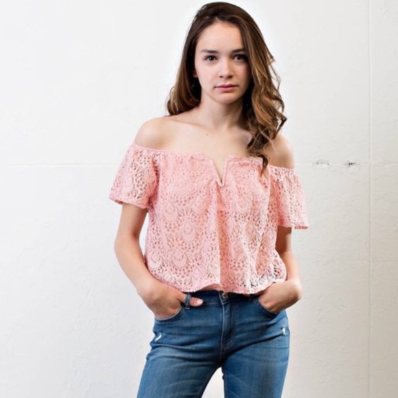 🙆🏻LARGE ONLY! April Spirit Lace Overlay Top - Picture 3 of 4