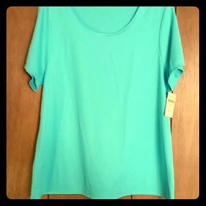 Nice seafoam green top (NWT)