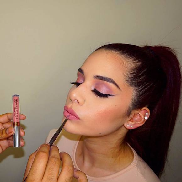 Meet your Posher, Ana