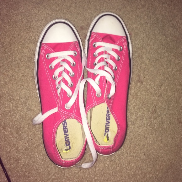 pink converse