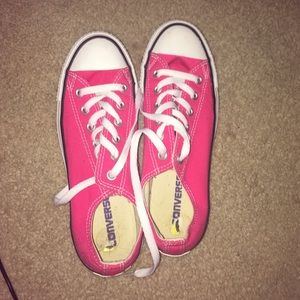 pink converse