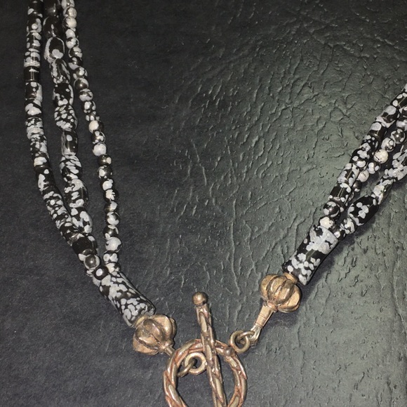 Necklace - Picture 2 of 3