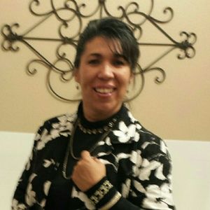 Meet your Posher, Adriana