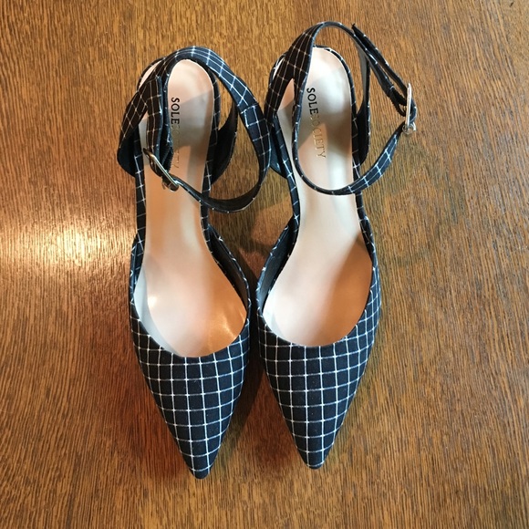 Sole Society Black/White Pumps