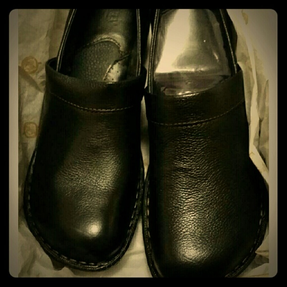 Born black leather shoes