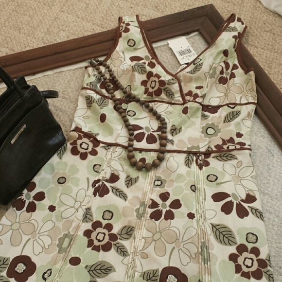 NWT dress - Picture 1 of 3