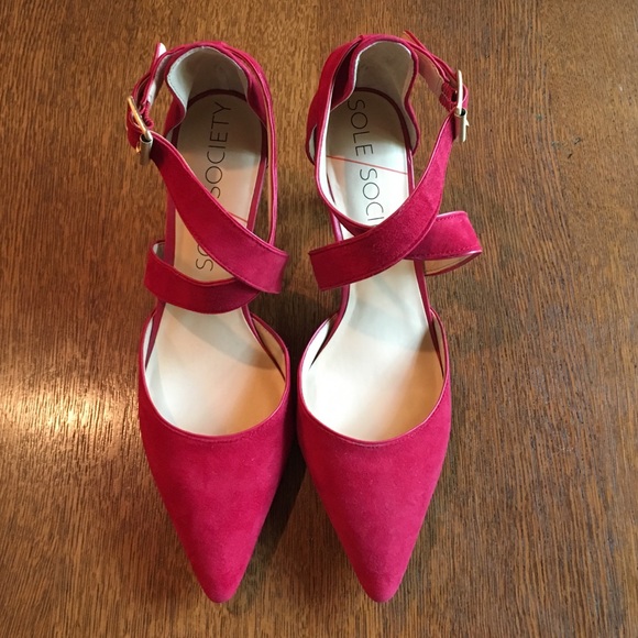 Sole Society Strappy Pump