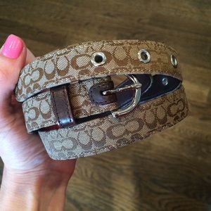 Coach signature belt
