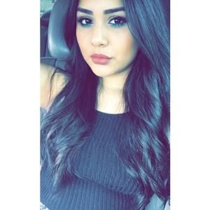 Meet your Posher, Crystal