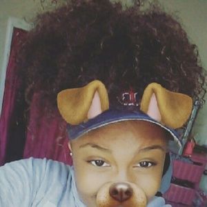 Meet your Posher, Maya