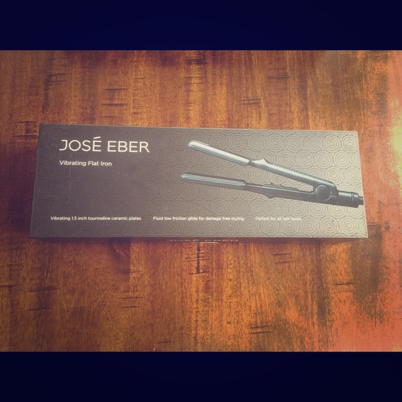 Black Jose Eber Damp or Dry 1.5" Flat Iron