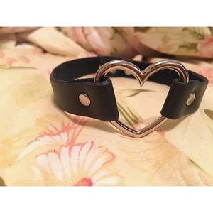 Faux leather heart choker