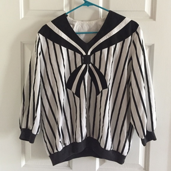 Vintage Sailor Collar Appliqué Blouse