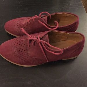 Super cute vintage style shoes!
