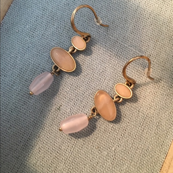 ✨2/$14 Liz Claiborne semi-precocious earrings - Picture 2 of 3