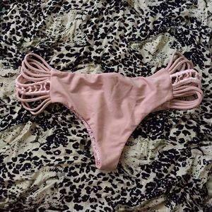 Acacia pikake bottoms