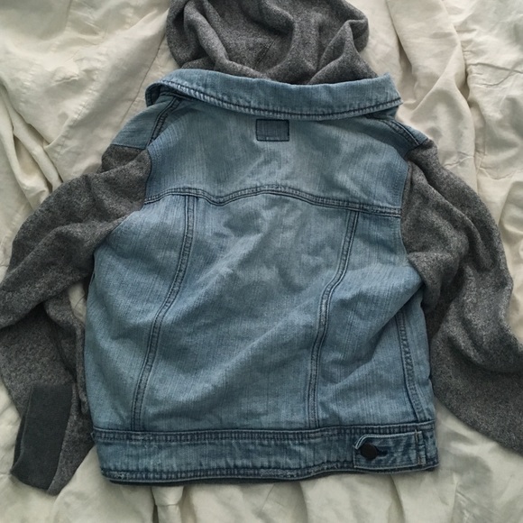 American eagle jean jacket - Picture 3 of 3
