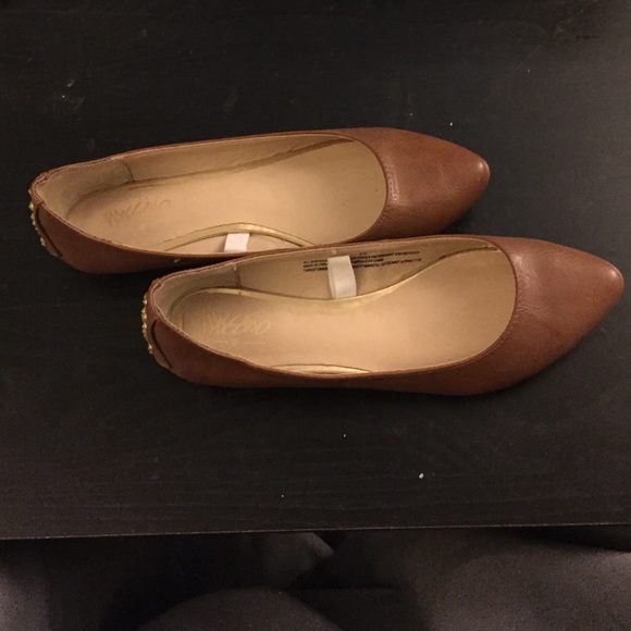 Adorable flats! 💕 - Picture 1 of 3