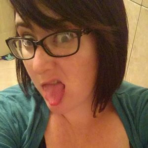 Meet your Posher, Desiree