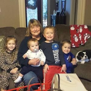 Meet your Posher, Elaine