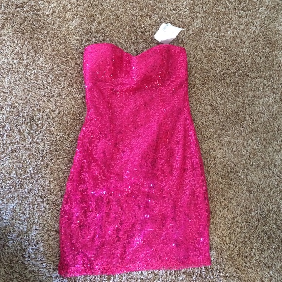 Never worn, bought for Vegas