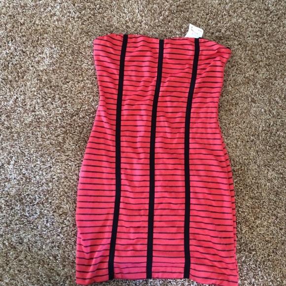 Bought for Vegas, never worn, tags still attached