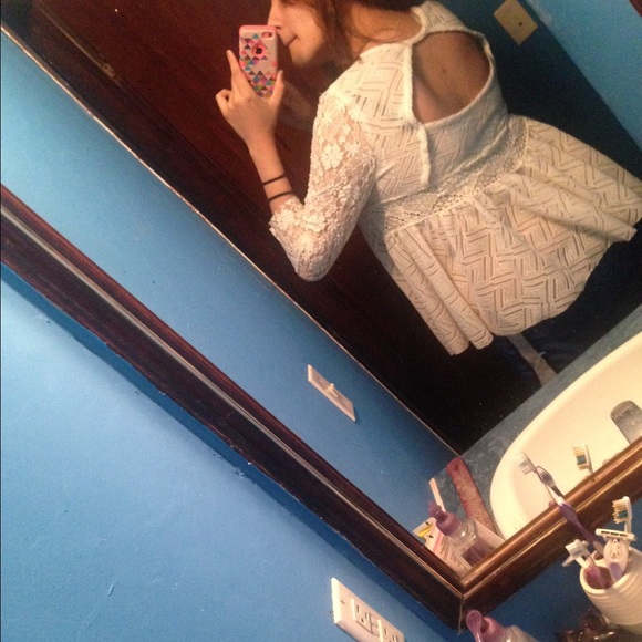 Free People top white lace - Picture 4 of 4