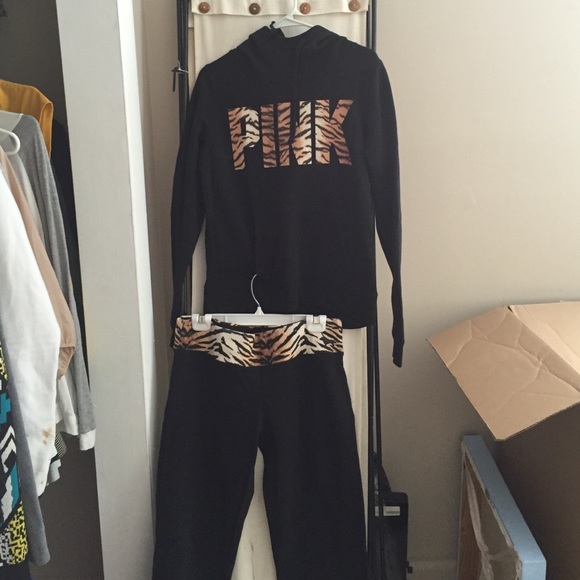 Victoria secret "pink" outfit