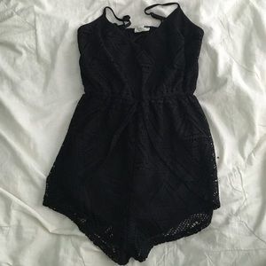 Super cute romper!