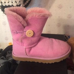 UGGs