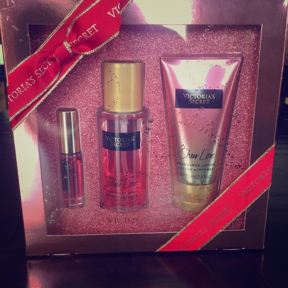 Victoria's Secret Sheer Love Gift Set