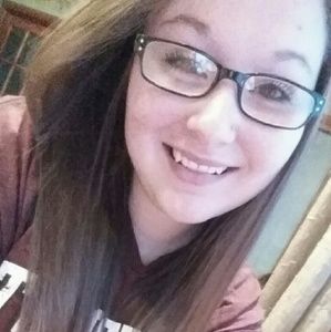 Meet your Posher, Madelynn