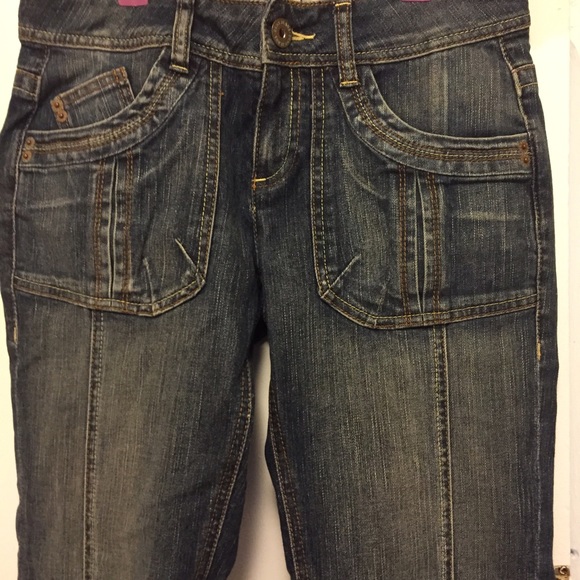 DKNY Size 4, Denim Crop Pants